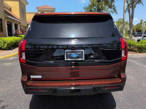 Bronze 2027 Ford Expedition Max Platinum