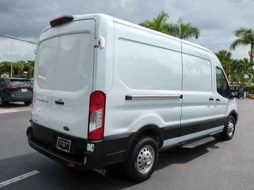 2022 Ford Transit-350 Base