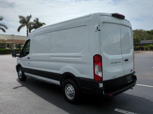 2022 Ford Transit-350 Base
