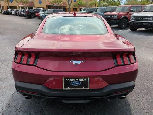 2025 Ford Mustang EcoBoost