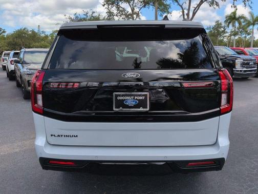 SPACE SILVER METALLIC 2026 Ford Expedition Platinum