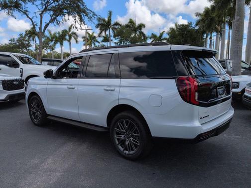 SPACE SILVER METALLIC 2026 Ford Expedition Platinum