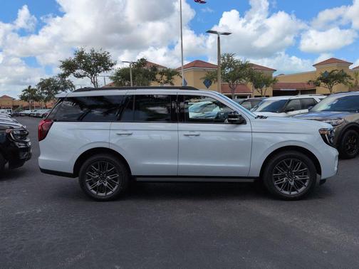 SPACE SILVER METALLIC 2026 Ford Expedition Platinum