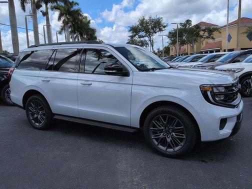 SPACE SILVER METALLIC 2026 Ford Expedition Platinum