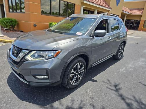 Gun Metallic 2018 Nissan Rogue SL