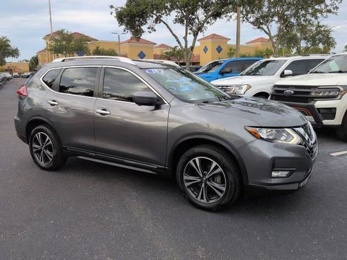 Gun Metallic 2018 Nissan Rogue SL