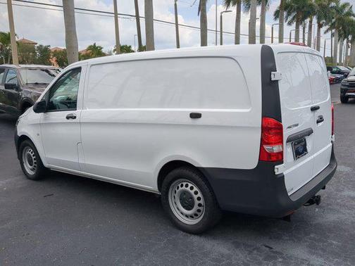 2023 Mercedes-Benz Metris Base