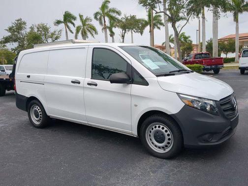 2023 Mercedes-Benz Metris Base