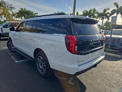 Oxford White 2025 Ford Expedition Max Active 4x4