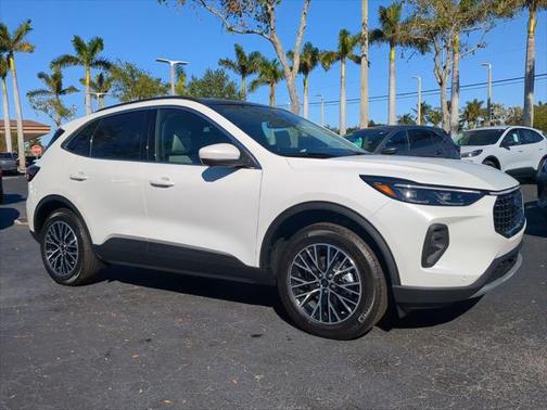 2025 Ford Escape SE