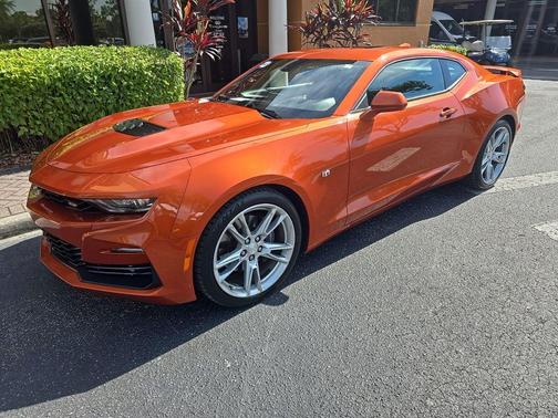 Vivid Orange Metallic 2023 Chevrolet Camaro 2SS