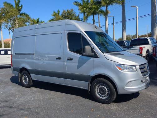 2023 Mercedes-Benz Sprinter 2500 Standard Roof