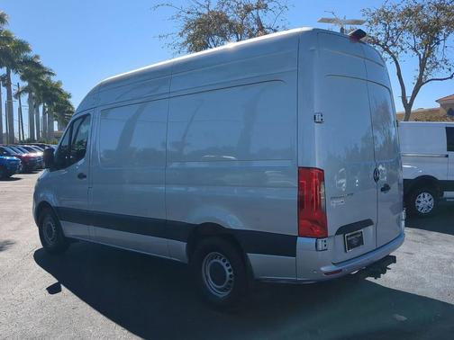 2023 Mercedes-Benz Sprinter 2500 Standard Roof