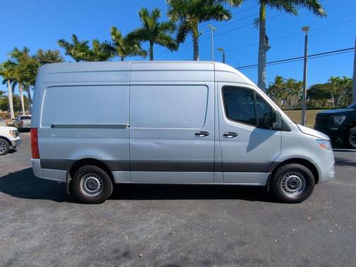 2023 Mercedes-Benz Sprinter 2500 Standard Roof