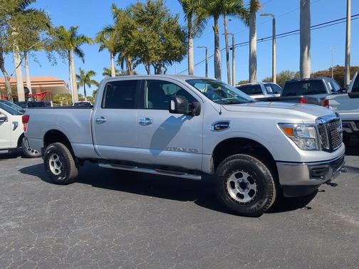 2017 Nissan Titan XD SV