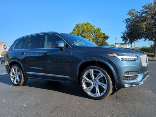 2018 Volvo XC90 T6 Inscription