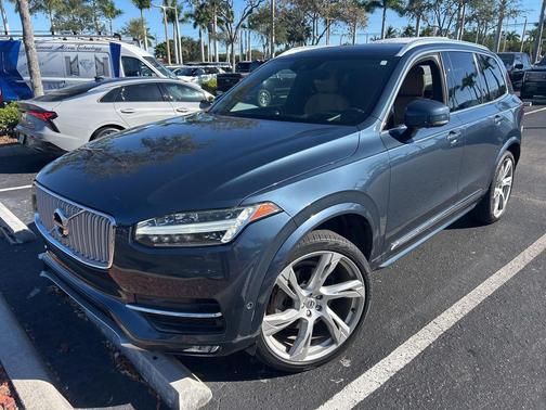 2018 Volvo XC90 T6 Inscription