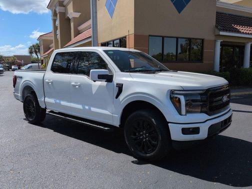 STAR WHITE METALLIC TRICOAT 2026 Ford F-150 Lariat Truck