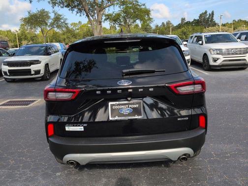 AGATE BLACK METALLIC 2024 Ford Escape Active