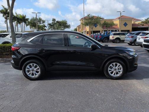 AGATE BLACK METALLIC 2024 Ford Escape Active