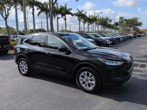 AGATE BLACK METALLIC 2024 Ford Escape Active