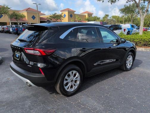 AGATE BLACK METALLIC 2024 Ford Escape Active