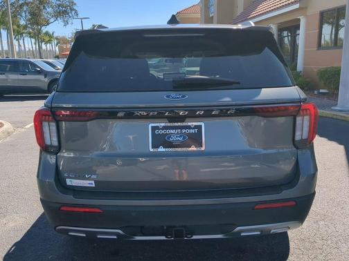 2026 Ford Explorer Active w/200A Pkg