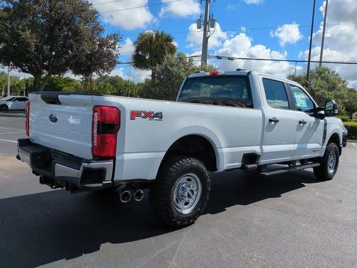 OXFORD WHITE 2026 Ford F-350 XL
