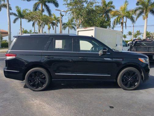 2022 Lincoln Navigator Reserve
