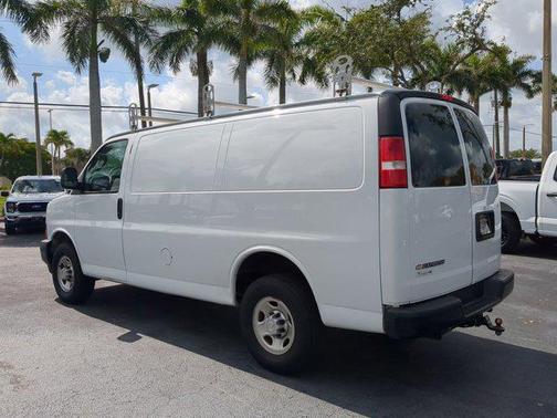 2020 Chevrolet Express 2500 RWD 2500 Regular Wheelbase WT