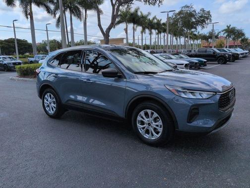 VAPOR BLUE METALLIC 2026 Ford Escape Active