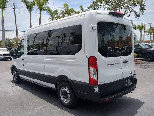 2025 Ford Transit-350 XL