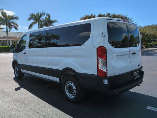 2025 Ford Transit-350 XL