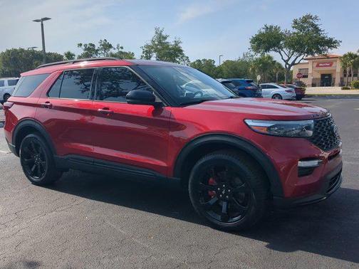 2022 Ford Explorer ST