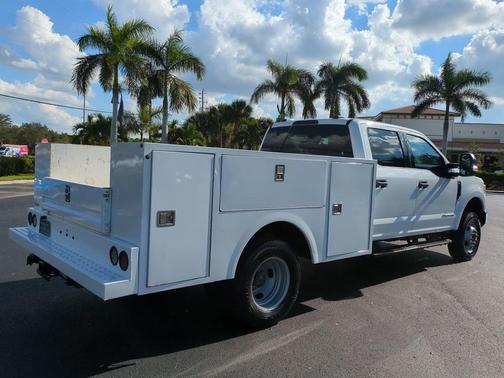 2022 Ford F-350 XLT