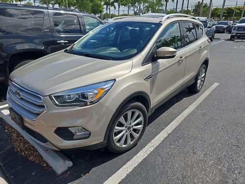 WHITE GOLD METALLIC 2018 Ford Escape Titanium