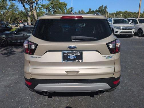 WHITE GOLD METALLIC 2018 Ford Escape Titanium