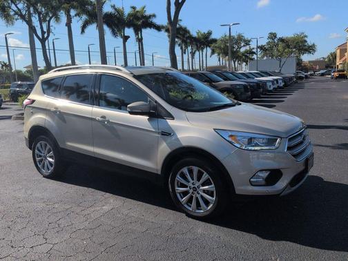 WHITE GOLD METALLIC 2018 Ford Escape Titanium