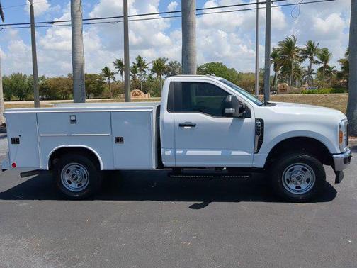 2023 Ford F-350 XL