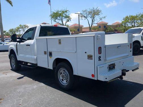 2023 Ford F-350 XL