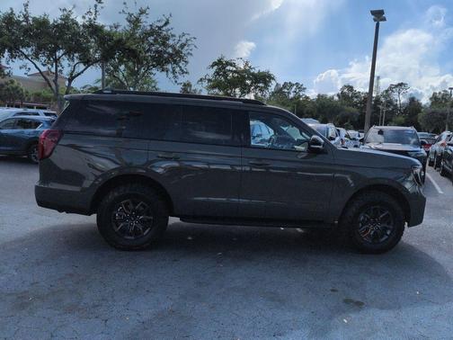 WILD GREEN 2025 Ford Expedition Tremor