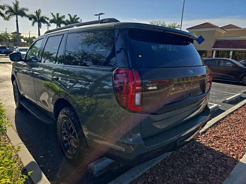 WILD GREEN 2025 Ford Expedition Tremor