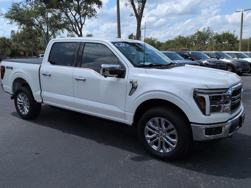 STAR WHITE METALLIC TRICOAT 2025 Ford F-150 Lariat