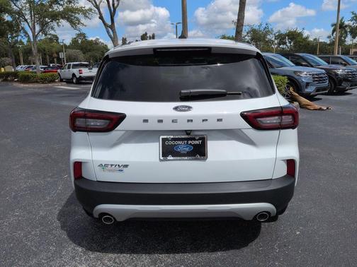 OXFORD WHITE 2026 Ford Escape Active