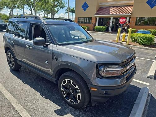 CARBONIZED GRAY METALLIC 2023 Ford Bronco Sport Outer Banks
