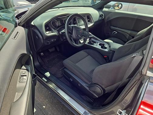 2017 Dodge Challenger R/T
