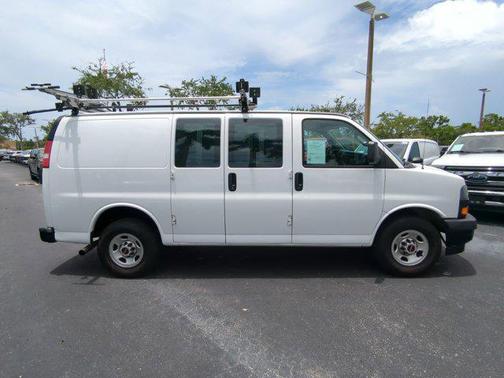 2020 GMC Savana 2500 Work Van