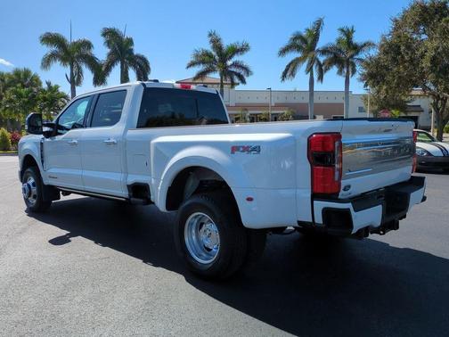 2026 Ford F-350 Platinum