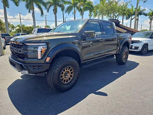 SHELTER GREEN 2025 Ford F-150 Raptor