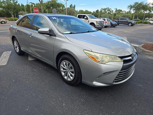 Celestial Silver Metallic 2016 Toyota Camry LE